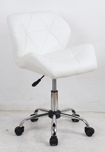 Кресло компьютерное LOOZ белый в Петрозаводске