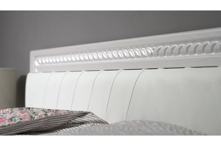 Полуторная кровать Гертруда, М9, Экокожа с пуговицами без основания, белая лиственница/ясень жемчужный в Петрозаводске - изображение 2