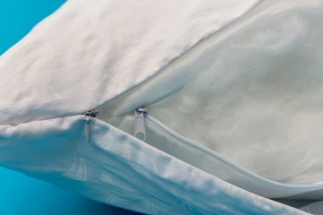 Подушка 70х70 Белый лебедь в Петрозаводске - предосмотр 1